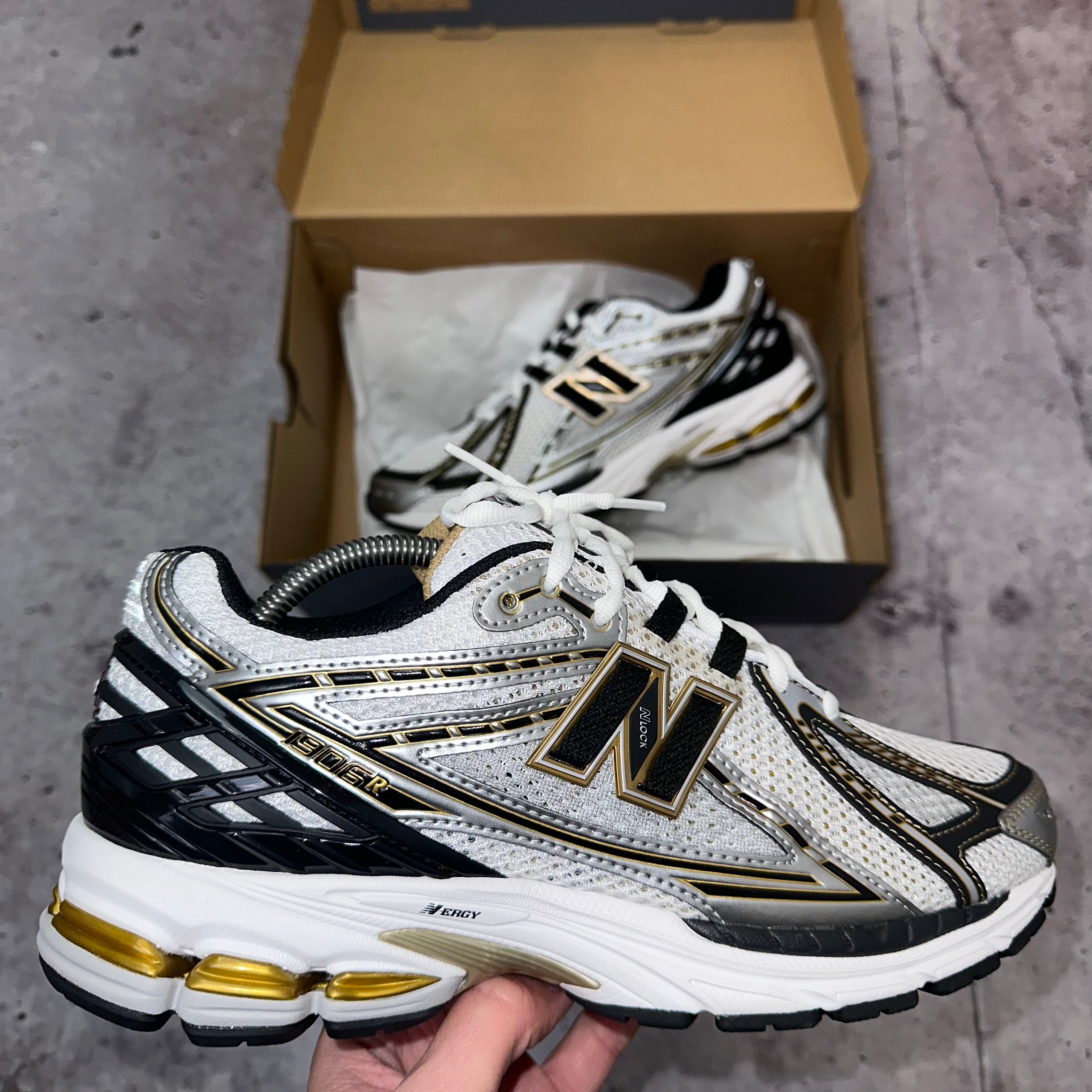 NEW BALANCE TRAINERS â prestigelocker