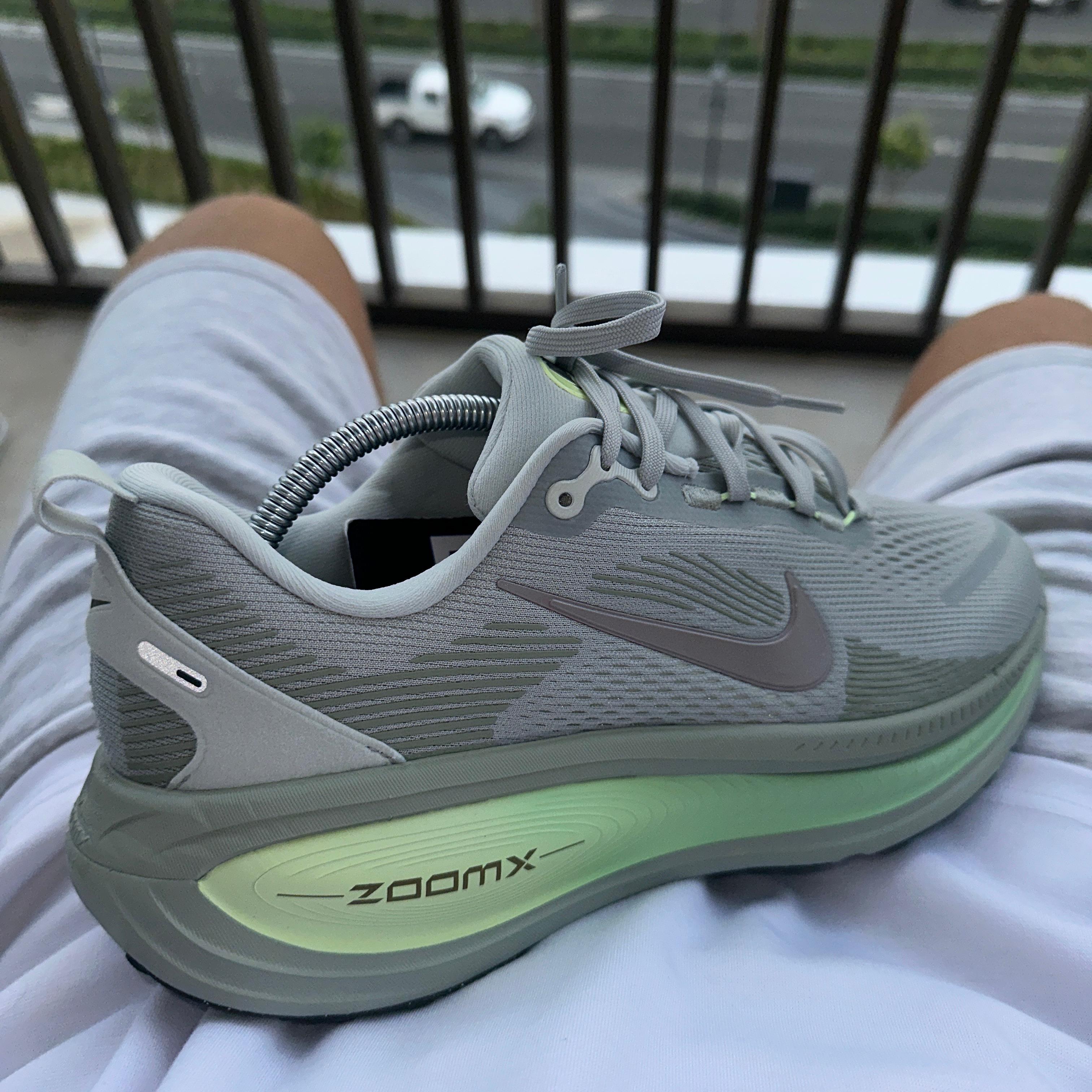 NIKE VOMERO 18