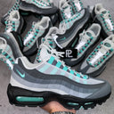 NIKE AIR MAX 95 *RARE*