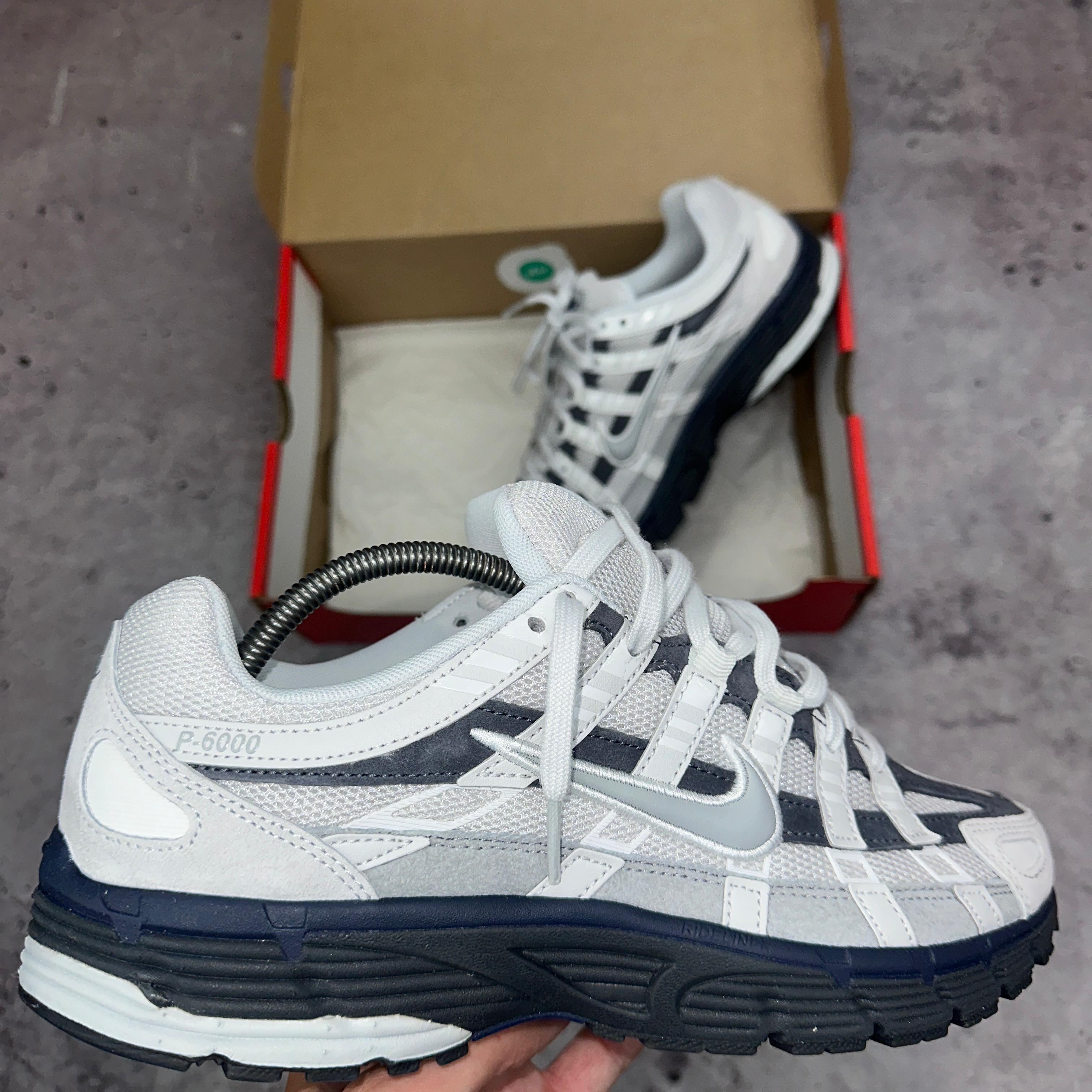 NIKE P6000