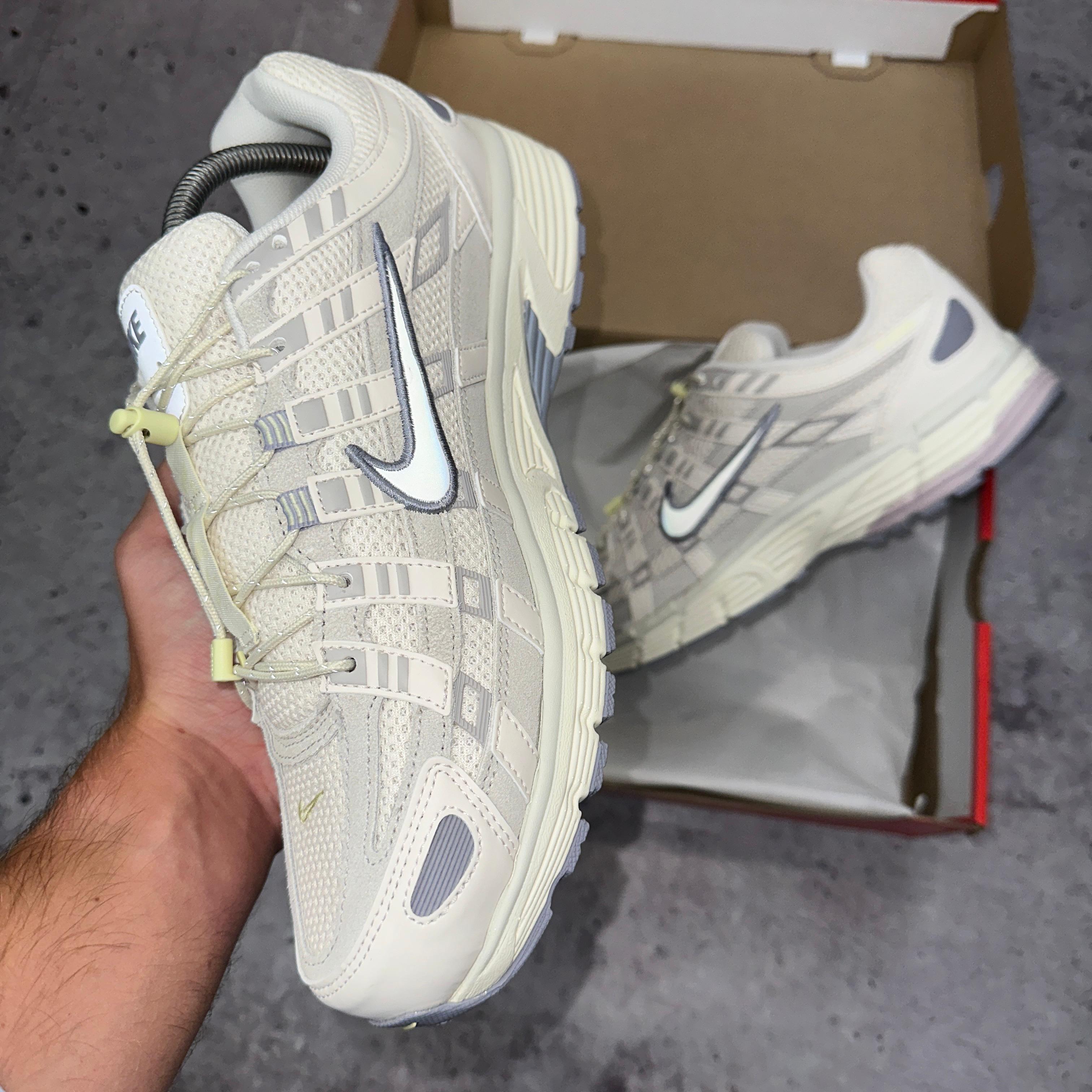 NIKE P6000