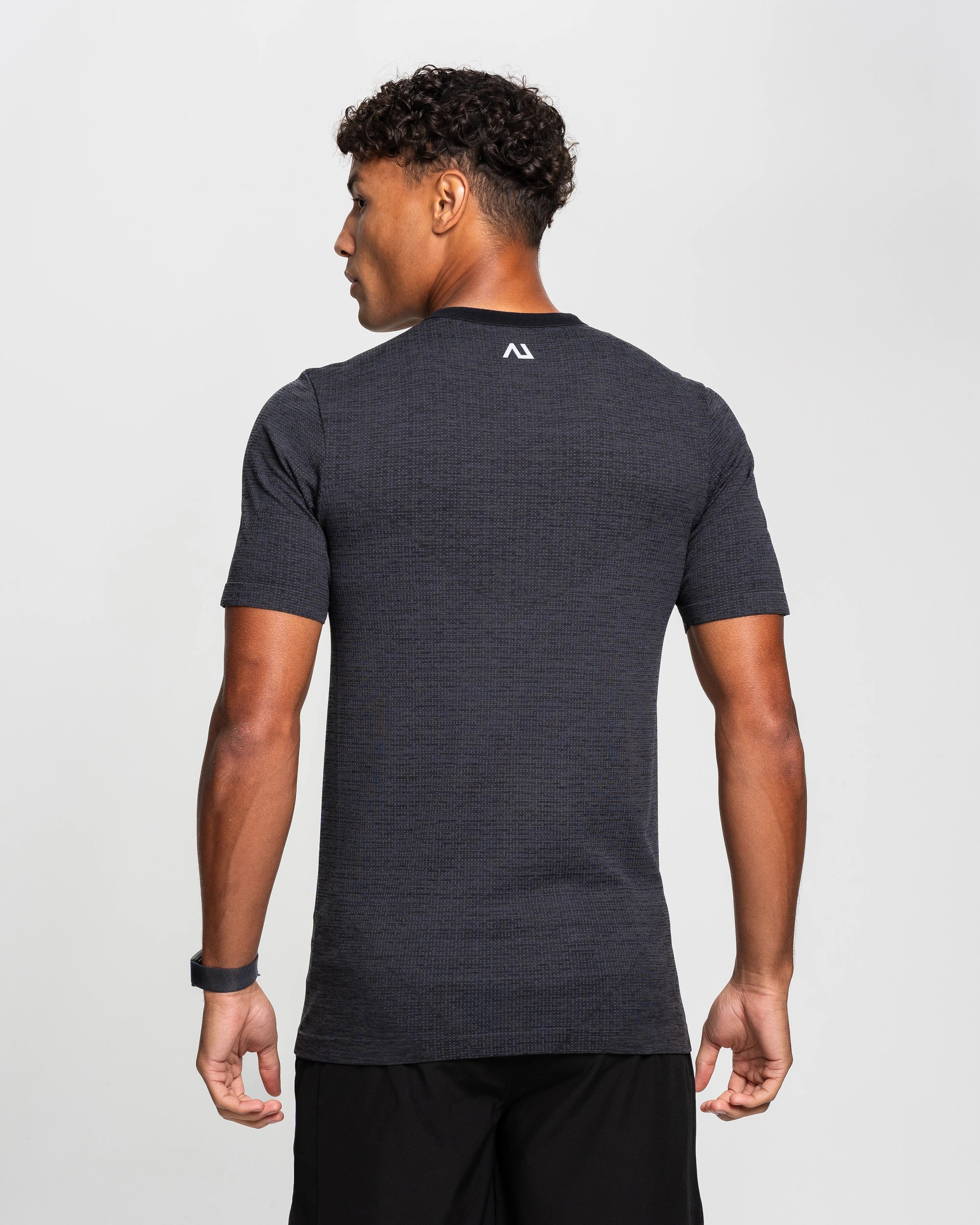 Agaru Kita Seamless T-Shirt - Charcoal