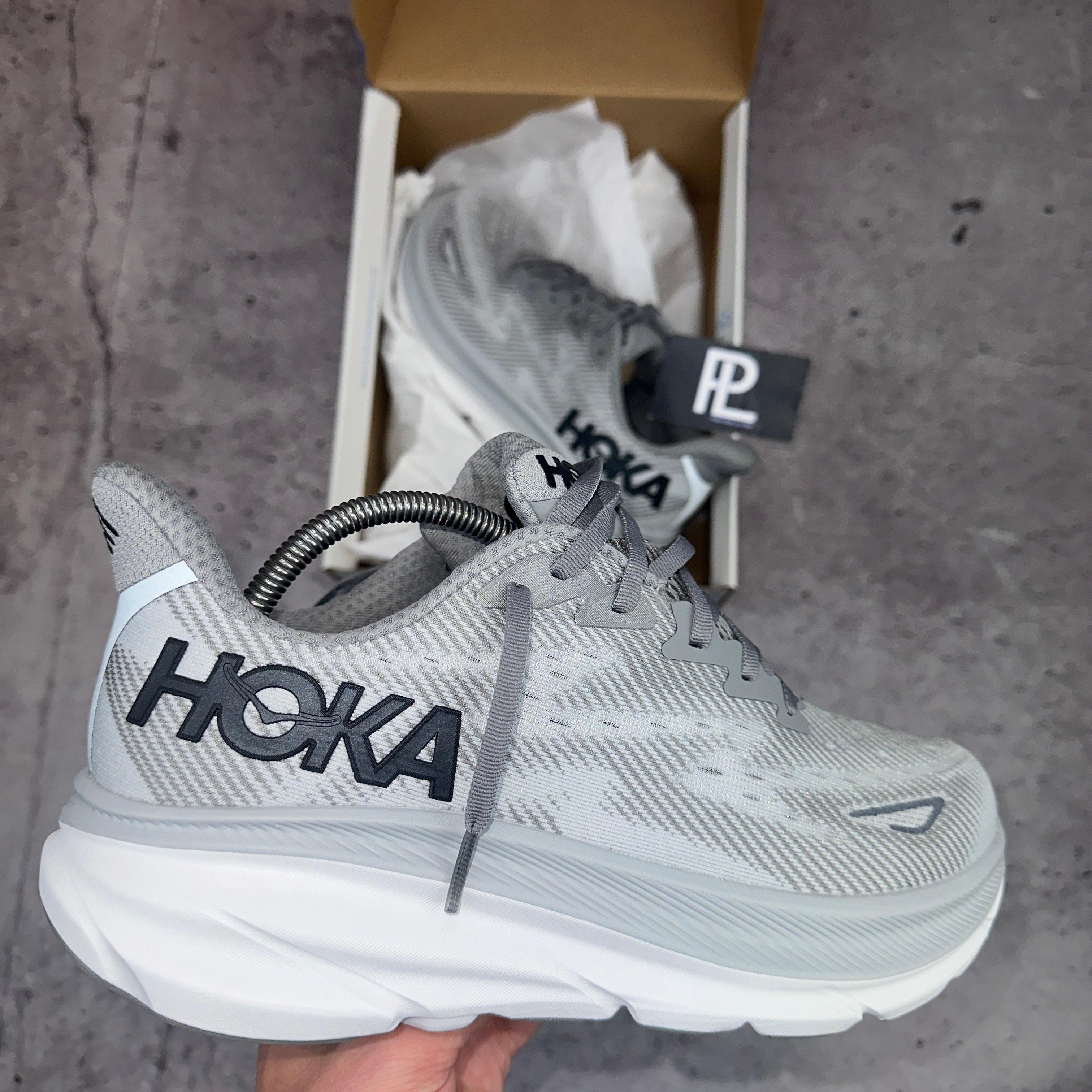 HOKA 9 TRAINERS