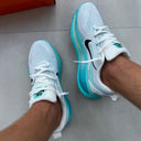 NIKE VOMERO 18