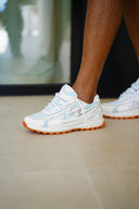 AISE FROZEN EMBER COSMO RUNNER