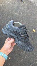 Saucony ProGrid Omni 9 Armor Black