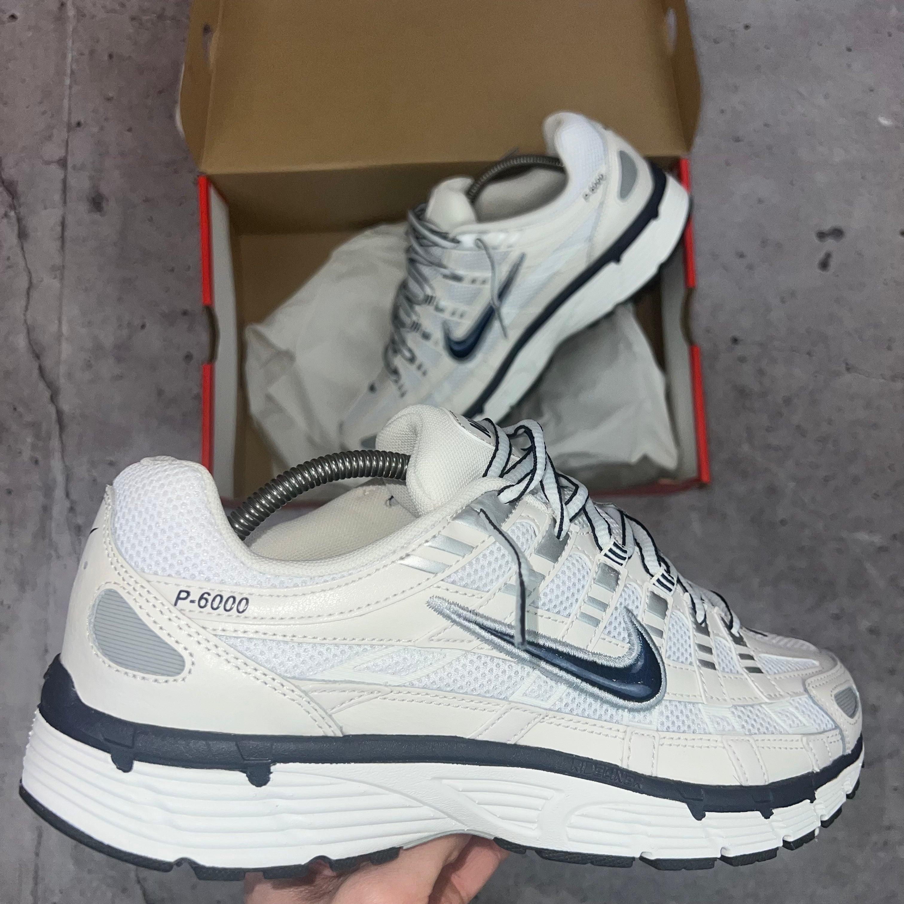 NIKE P6000