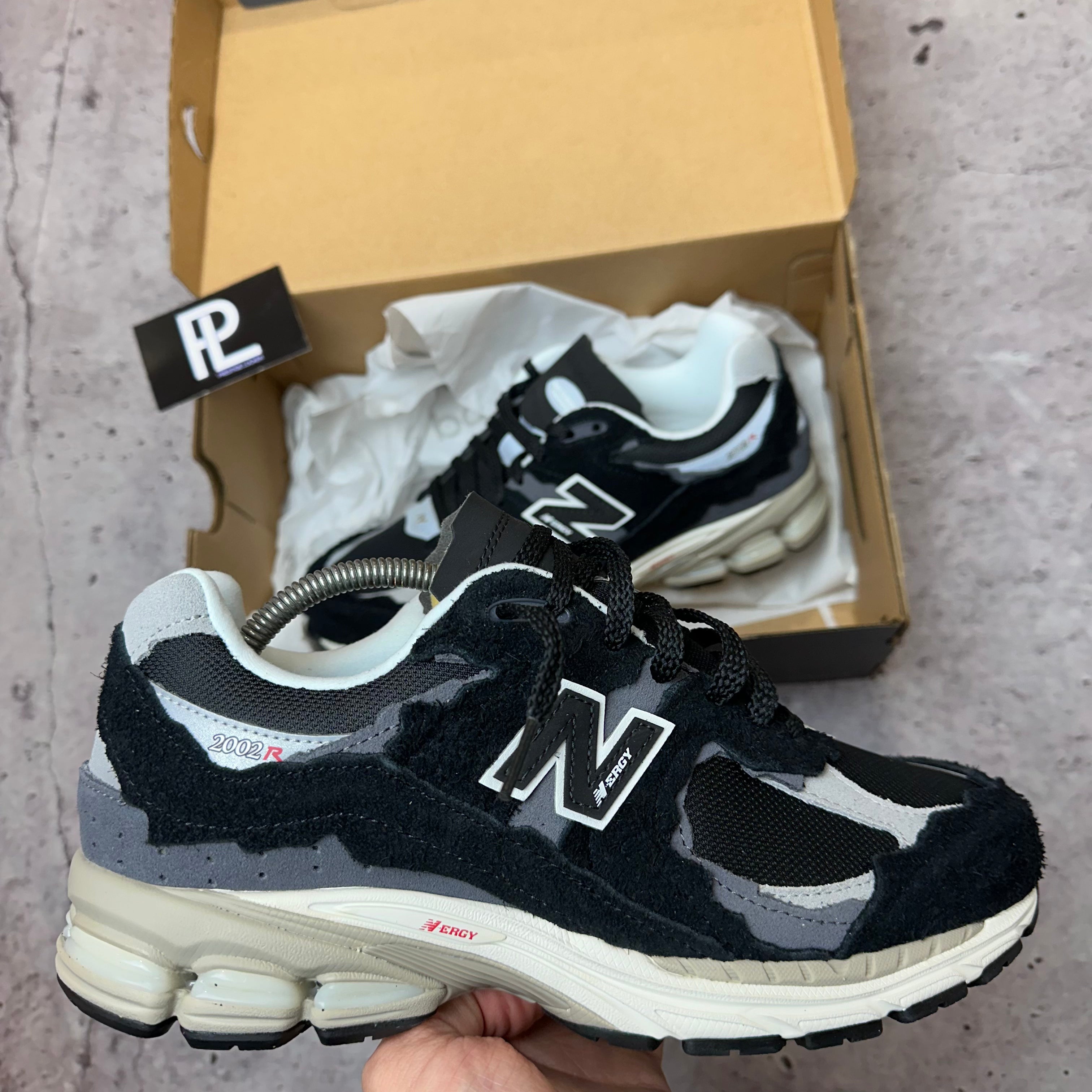 NEW BALANCE TRAINERS