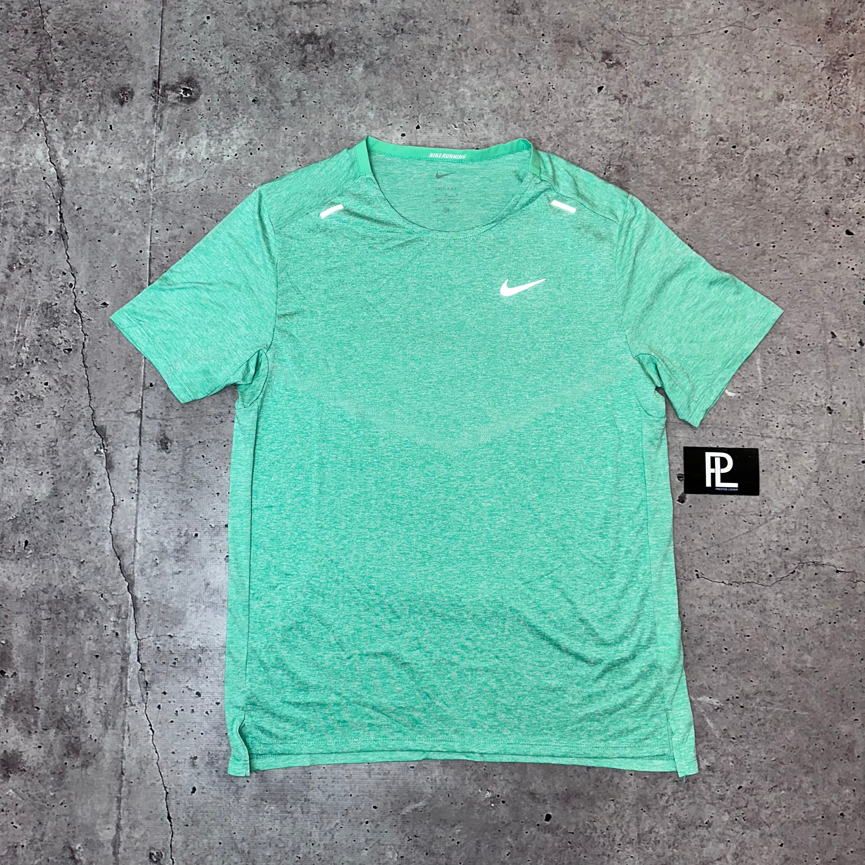 NIKE T SHIRT