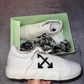 OFF WHITE TRAINERS
