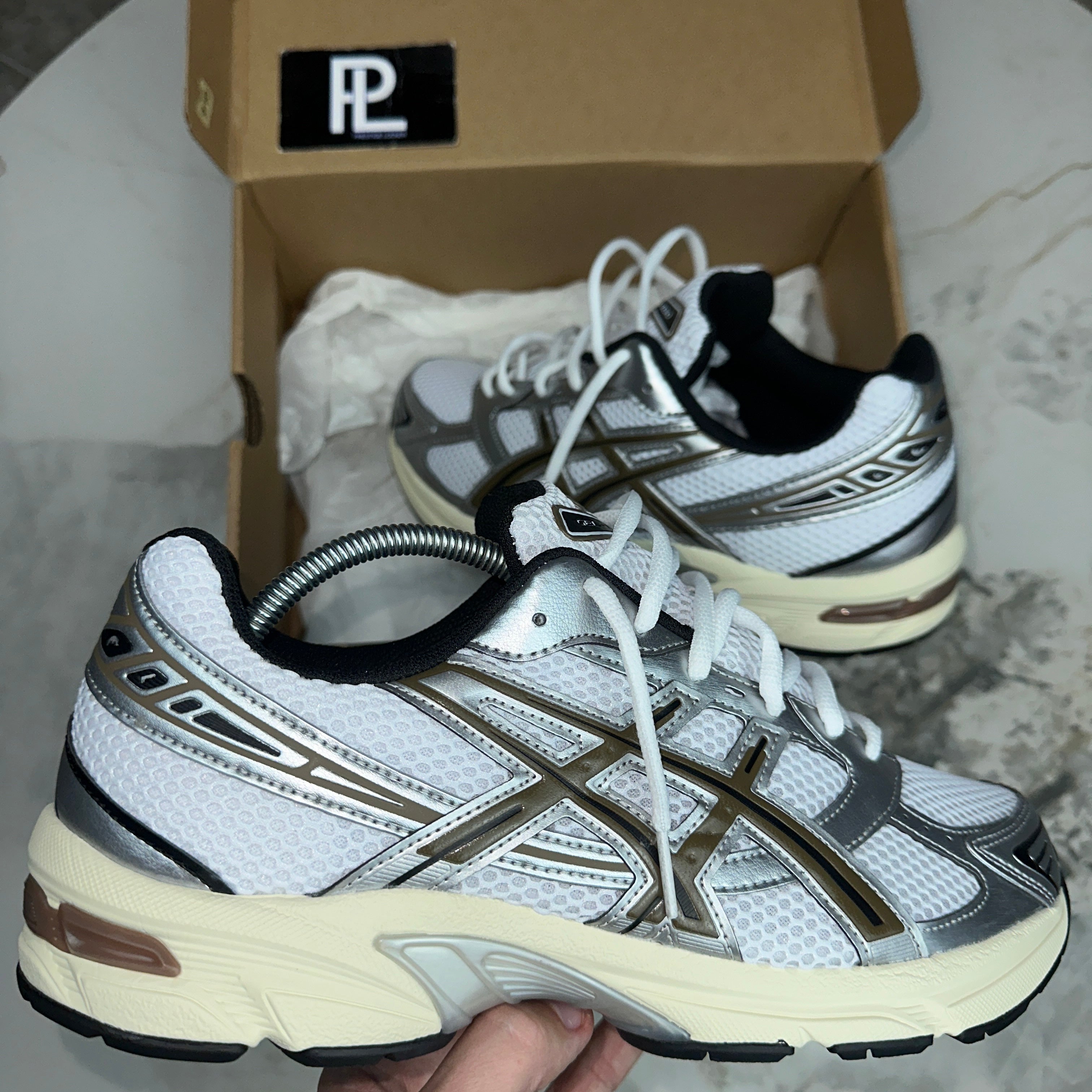 ASICS GEL TRAINERS *RARE*
