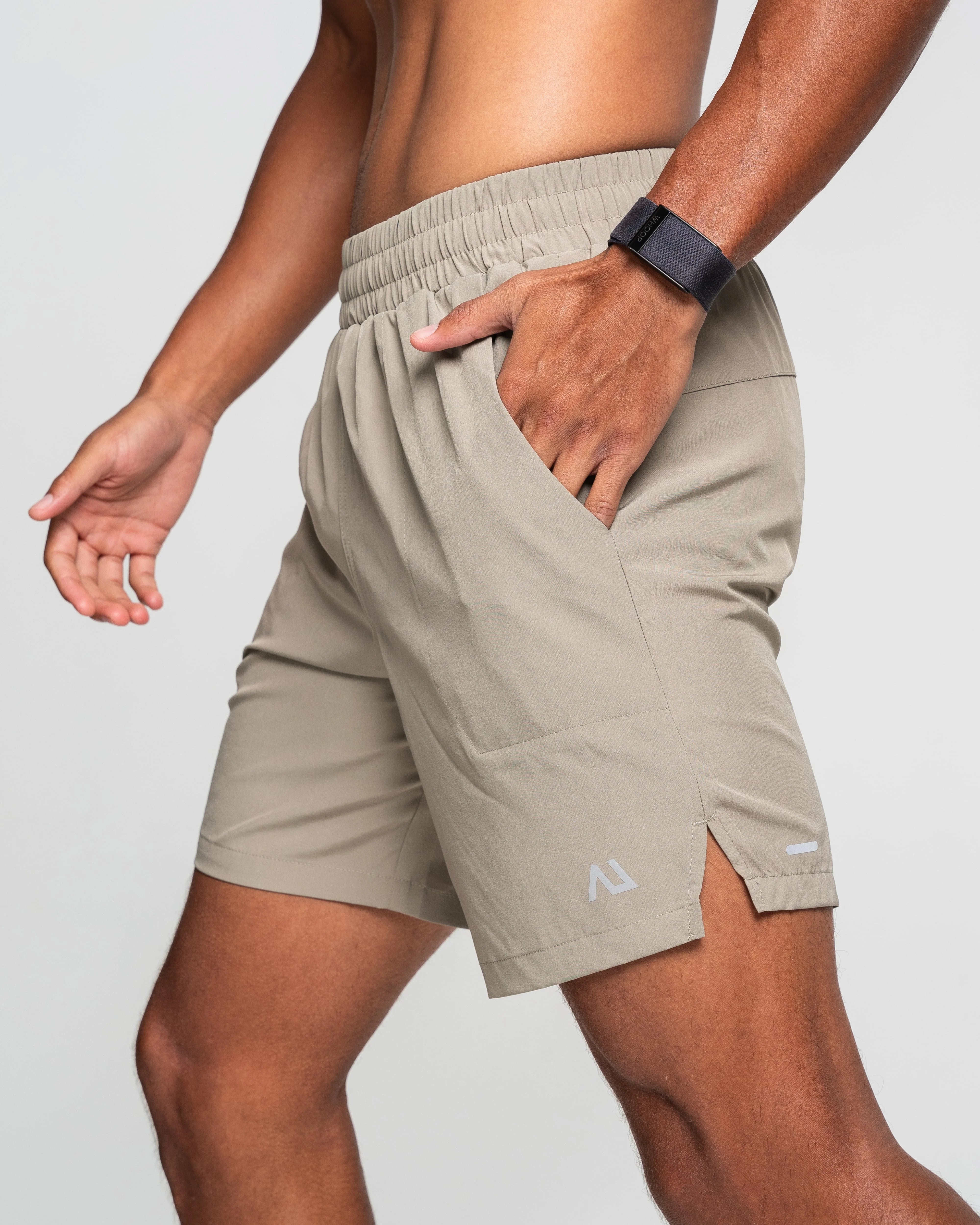 Agaru Gradient Shorts - Beige