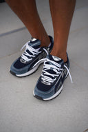 AISE NAVY CHROME COSMO RUNNER