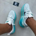 NIKE VOMERO 18