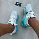 NIKE VOMERO 18