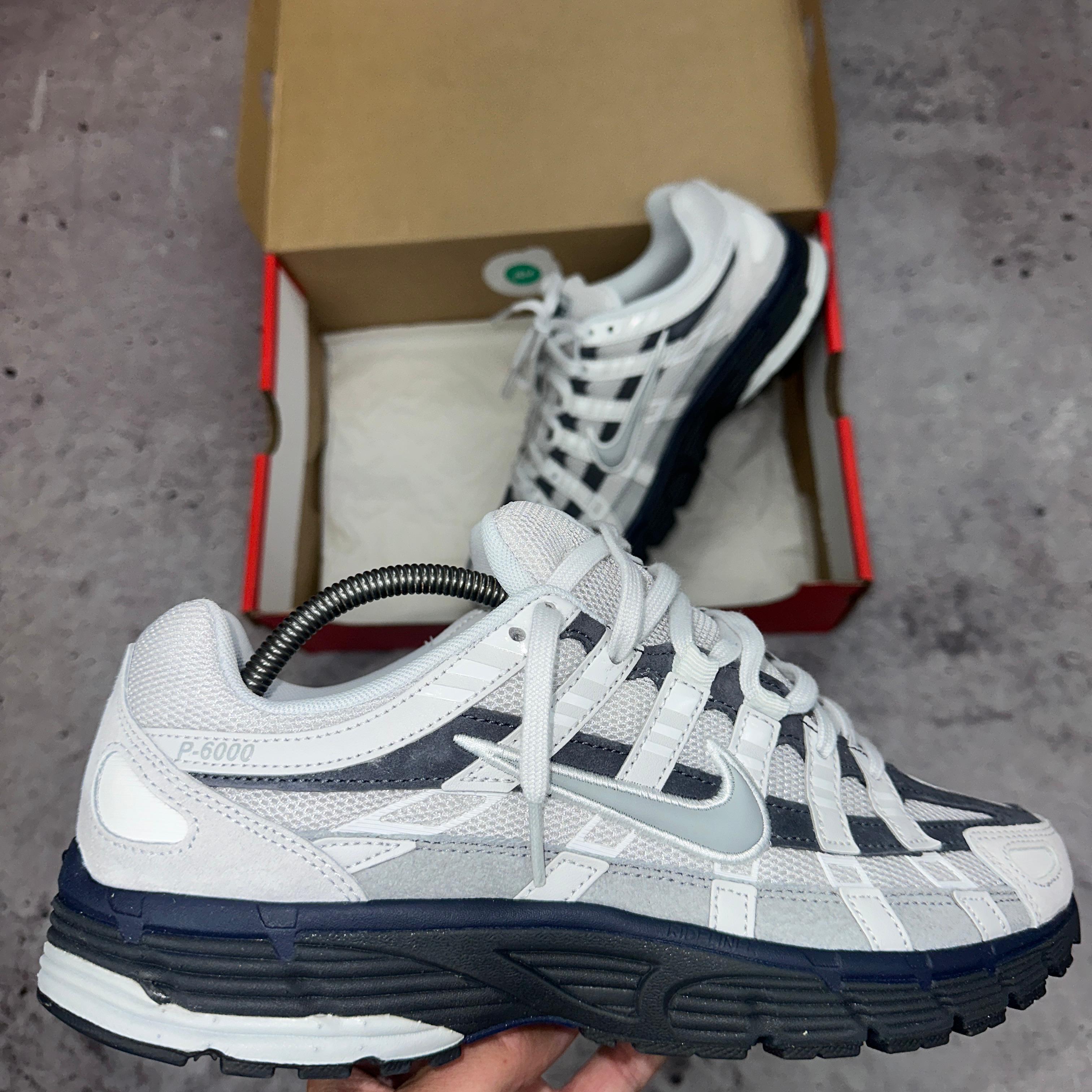 NIKE P6000