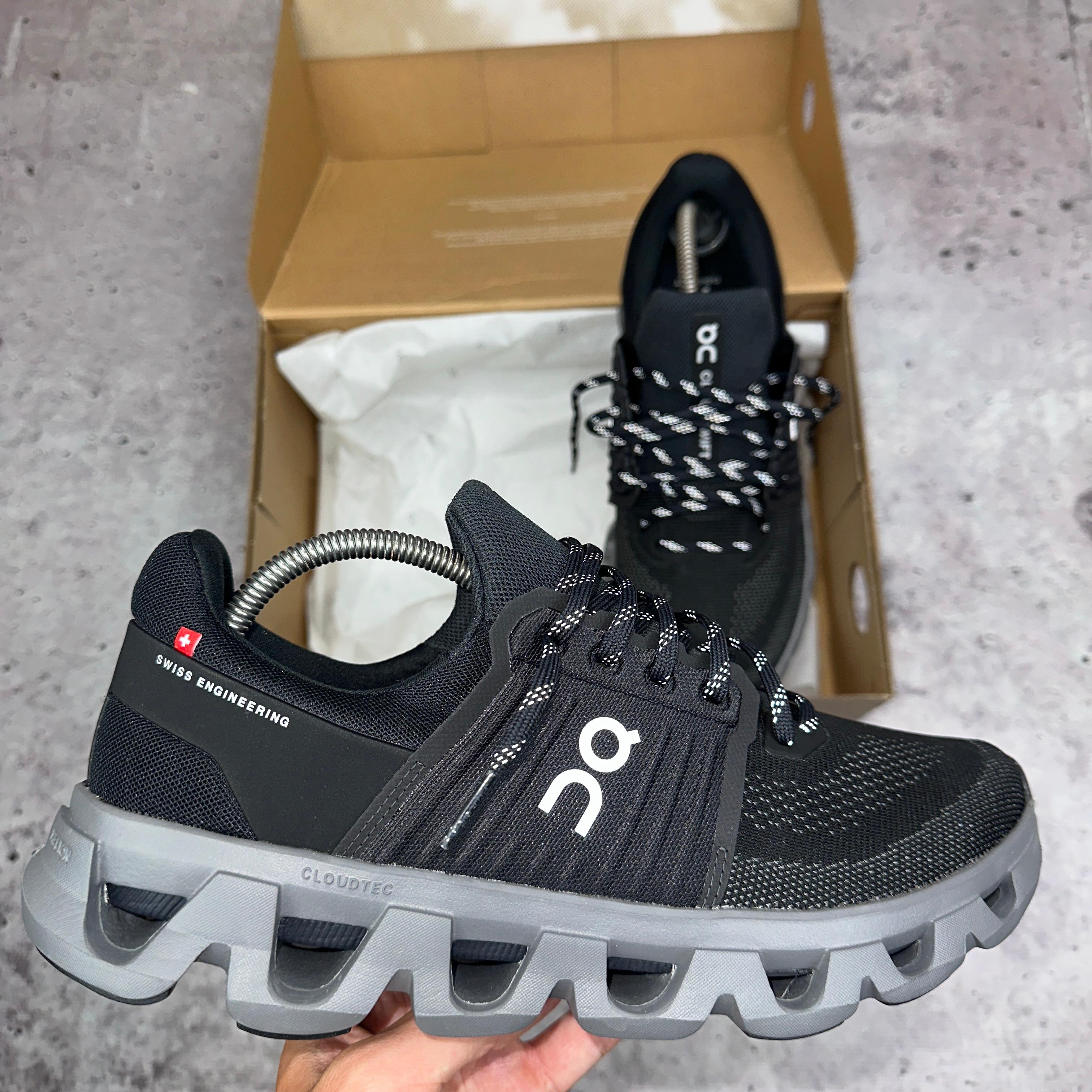 ON RUNNING TRAINERS