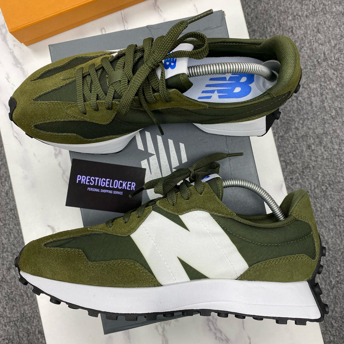 New balance 327 oak leaf green top